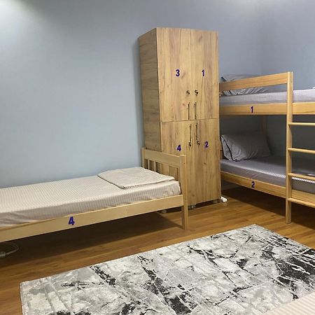 City Park Hostel プリシュティナ エクステリア 写真