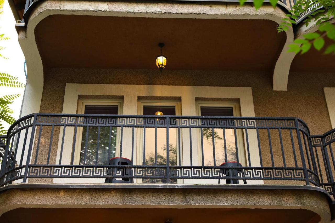 City Park Hostel プリシュティナ エクステリア 写真